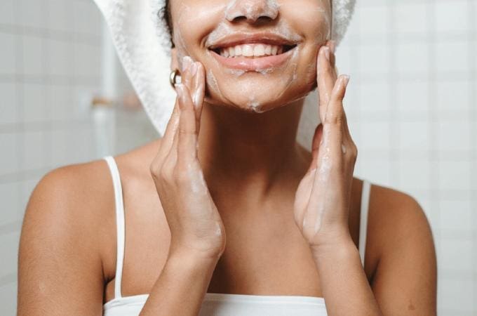 Gentle Antioxidant Cleanser For Melasma